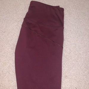 layer 8 maroon leggings